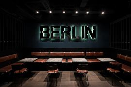 Berlin Bar в Москве: что связывает интерьер бара с Берлином